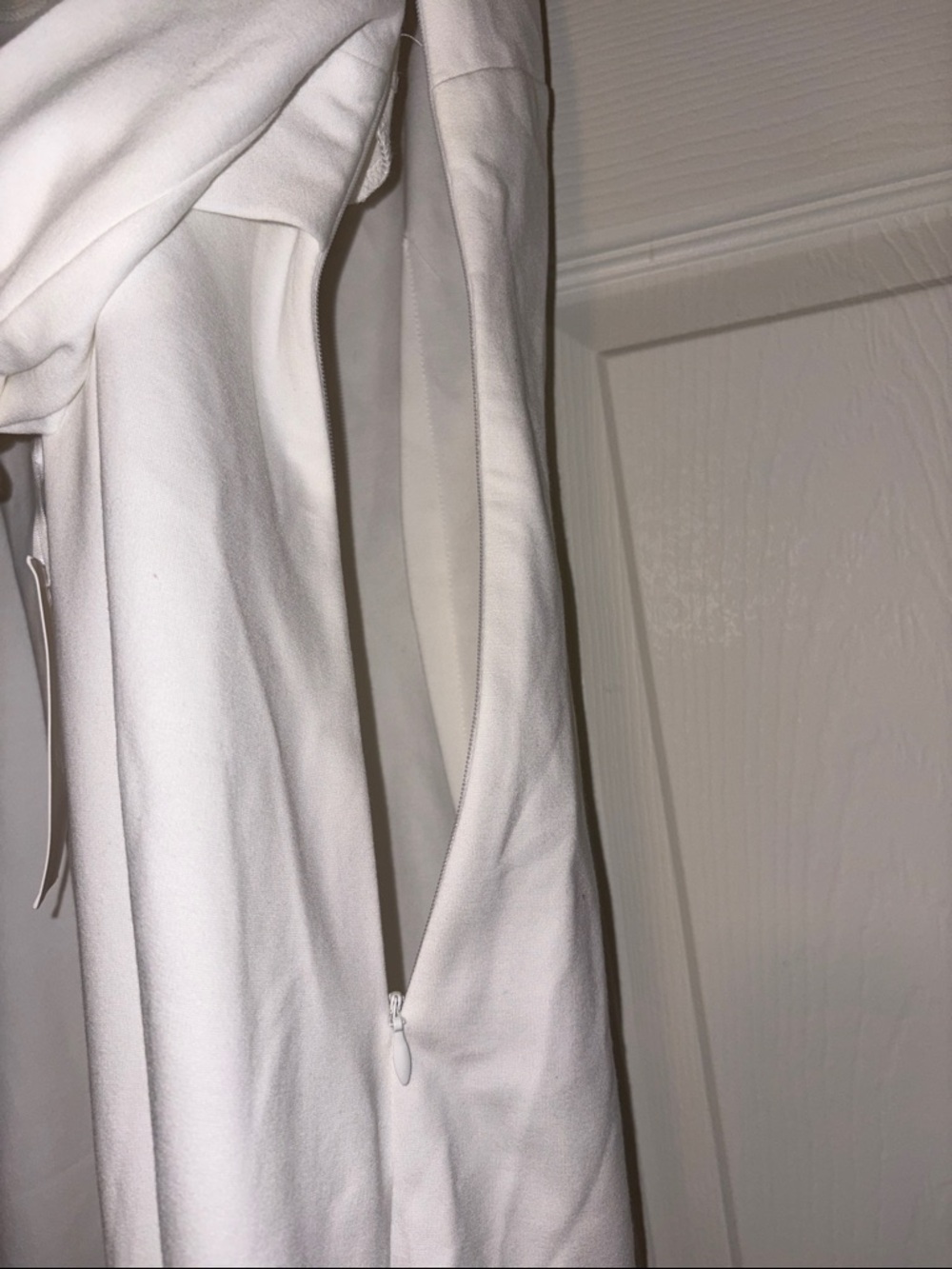 Elegant White Maxi Dress - Classic Sleeveless Silhouette - Picture 7 of 7